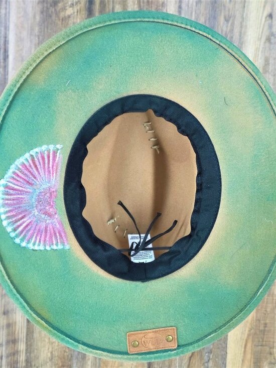 \'Wild and Prickly\' Rancher NEW without tag